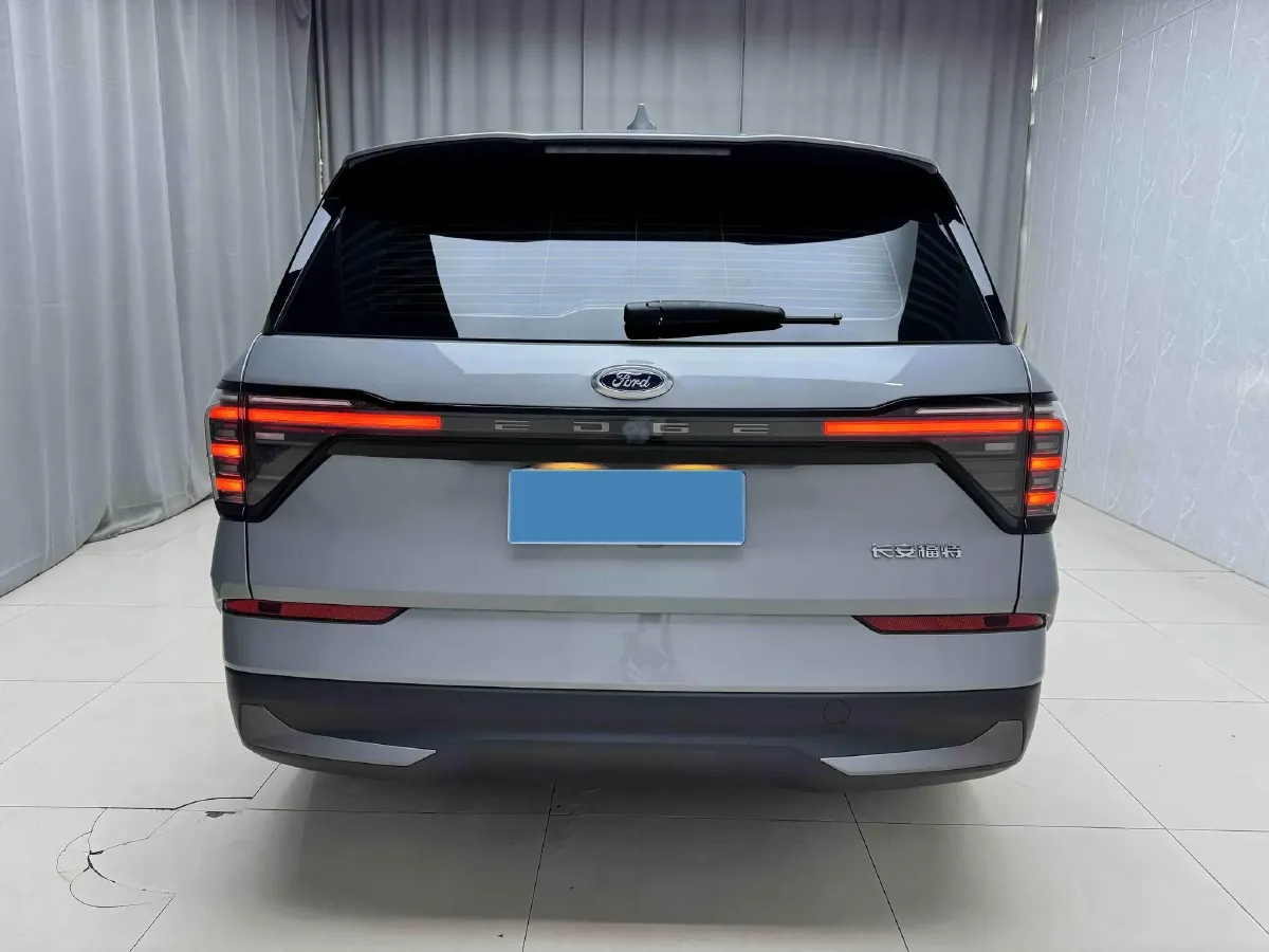 2025 Ford Edge 2.0T 252HP L4 8AT,autocango,china used car exporter,china ev exporter,chinese used car exporter,chinese used ev exporter