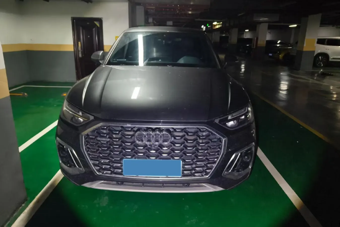 2021 Audi Q5L Sportback 2.0T 190HP L4 7DCT,autocango,china used car exporter,china ev exporter,chinese used car exporter,chinese used ev exporter