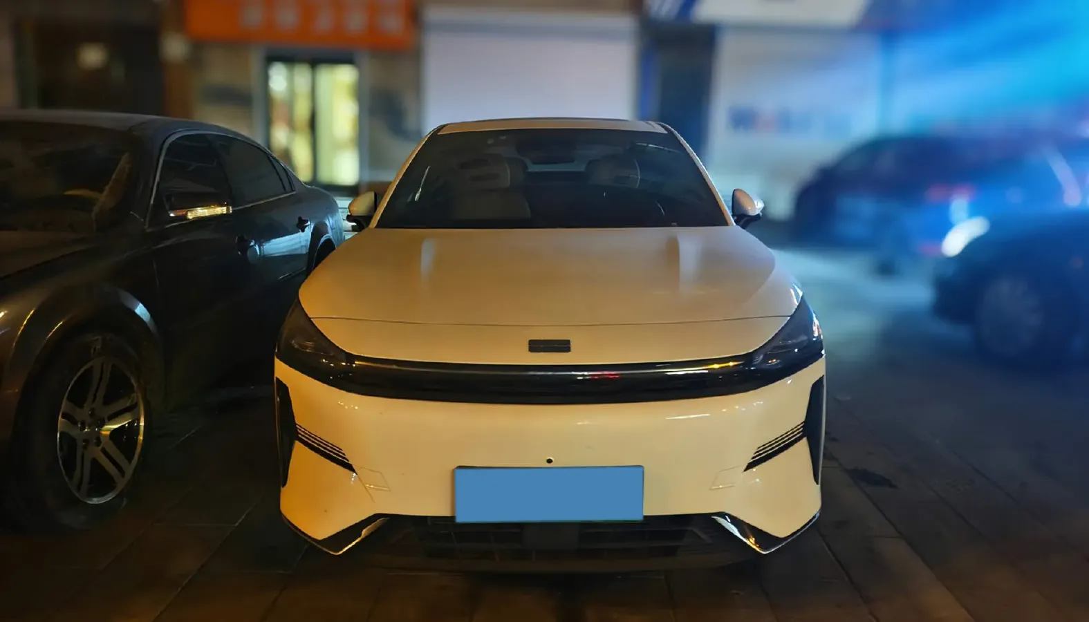 2024 Geely Galaxy L6 1.5T 163HP L4 3DHT PHEV,autocango,china used car exporter,china ev exporter,chinese used car exporter,chinese used ev exporter