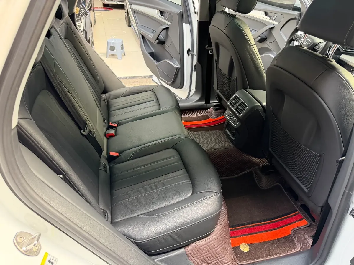 2020 Audi Q5L 2.0T 190HP L4 7DCT,autocango,china used car exporter,china ev exporter,chinese used car exporter,chinese used ev exporter