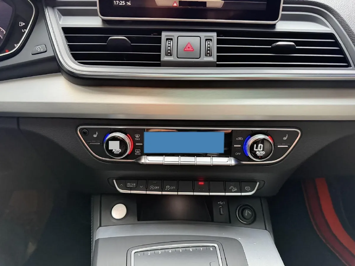 2020 Audi Q5L 2.0T 190HP L4 7DCT,autocango,china used car exporter,china ev exporter,chinese used car exporter,chinese used ev exporter