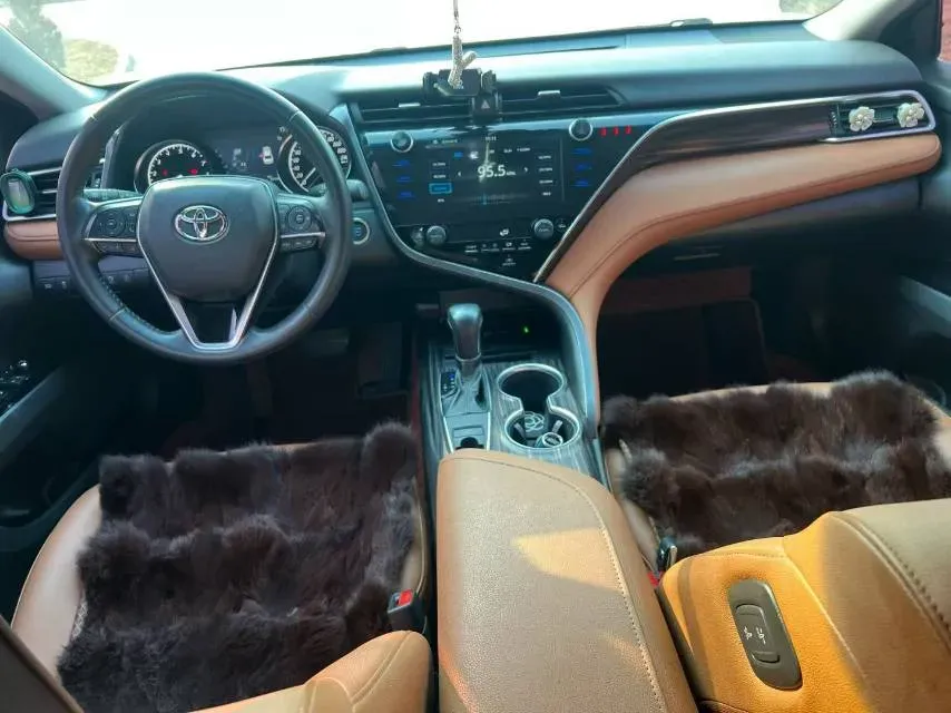 2019 Toyota Camry 2.0L 178HP L4 CVT,autocango,china used car exporter,china ev exporter,chinese used car exporter,chinese used ev exporter