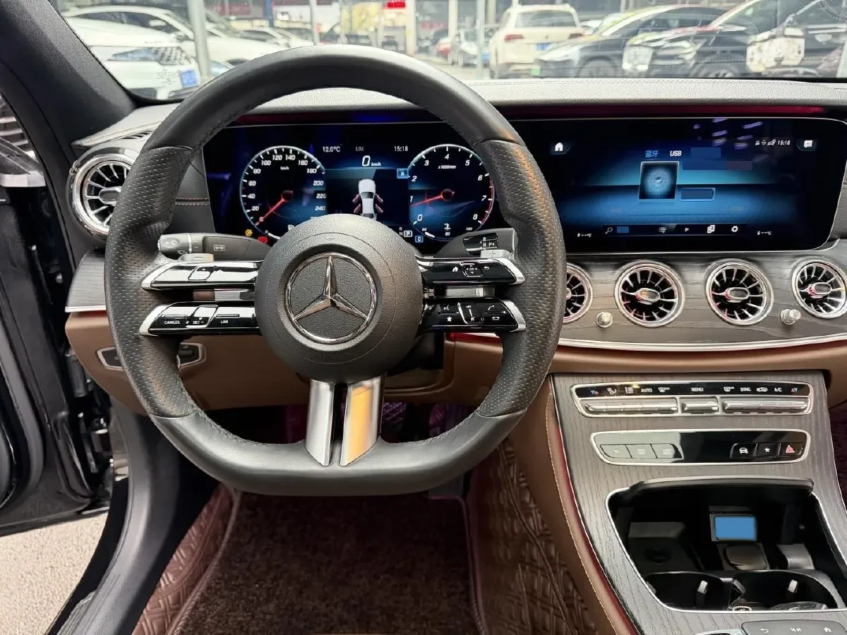 2022 Mercedes-Benz E Class 2.0T 258HP L4 9AT,autocango,china used car exporter,china ev exporter,chinese used car exporter,chinese used ev exporter