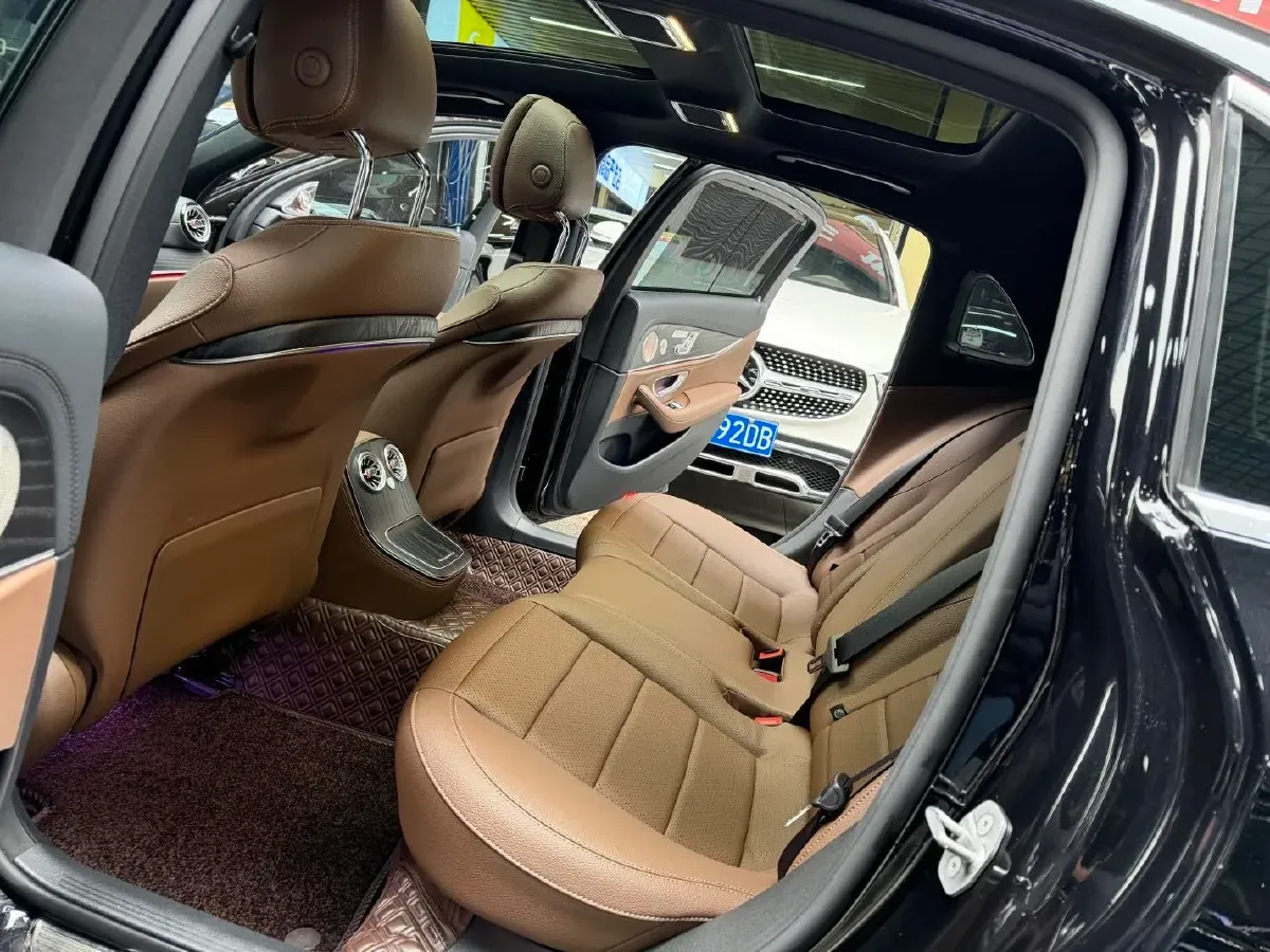 2022 Mercedes-Benz E Class 2.0T 258HP L4 9AT,autocango,china used car exporter,china ev exporter,chinese used car exporter,chinese used ev exporter