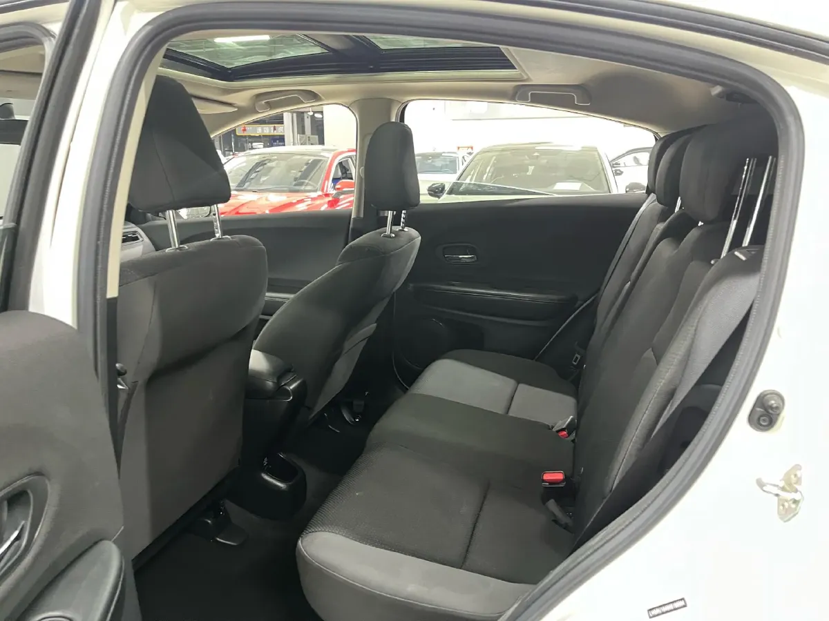 2022 Honda Vezel 1.5L 131HP L4 CVT,autocango,china used car exporter,china ev exporter,chinese used car exporter,chinese used ev exporter