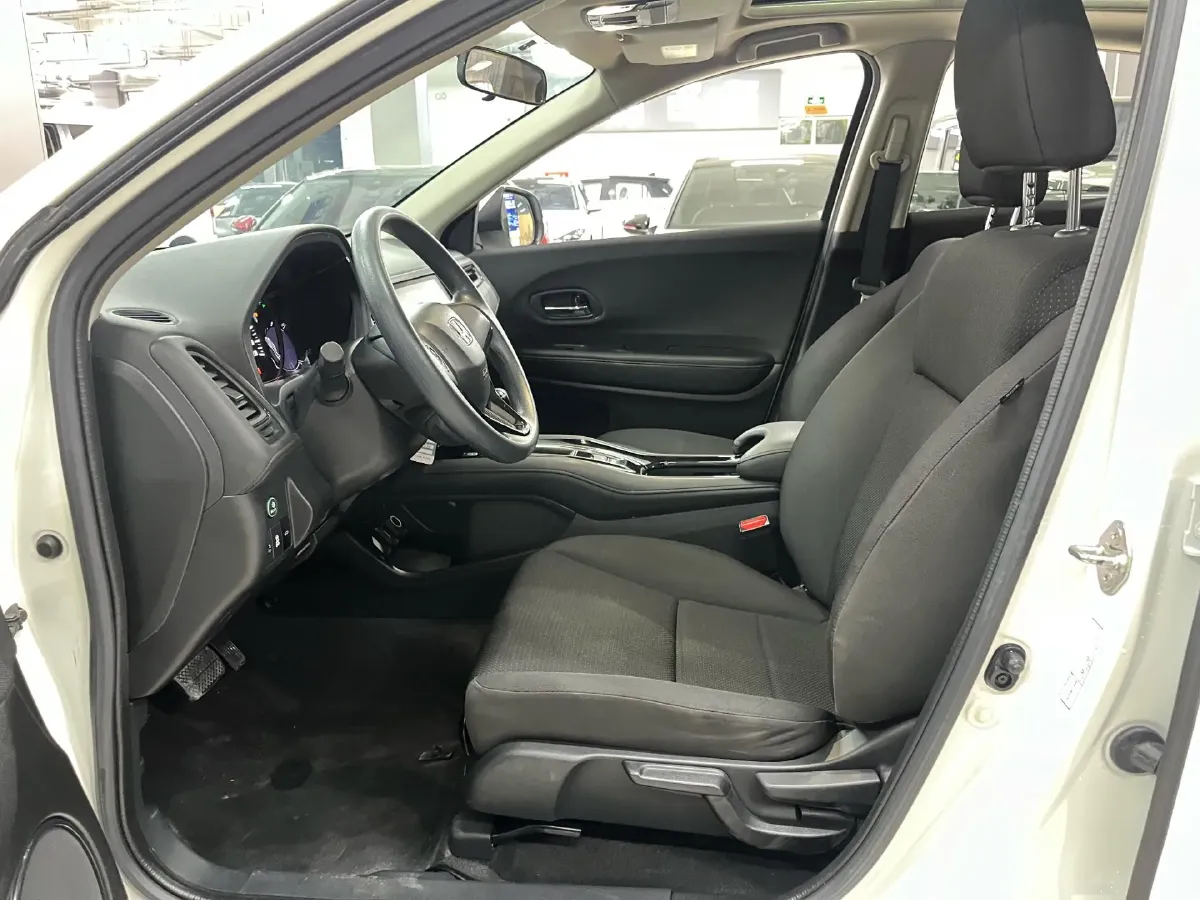 2022 Honda Vezel 1.5L 131HP L4 CVT,autocango,china used car exporter,china ev exporter,chinese used car exporter,chinese used ev exporter