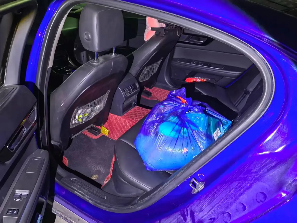 2019 HongQi H7 2.0T 204HP L4 6AT,autocango,china used car exporter,china ev exporter,chinese used car exporter,chinese used ev exporter