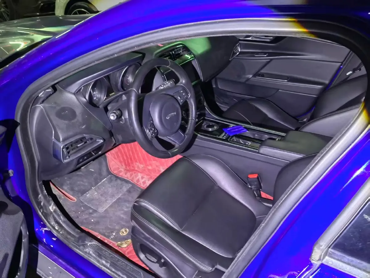 2019 HongQi H7 2.0T 204HP L4 6AT,autocango,china used car exporter,china ev exporter,chinese used car exporter,chinese used ev exporter