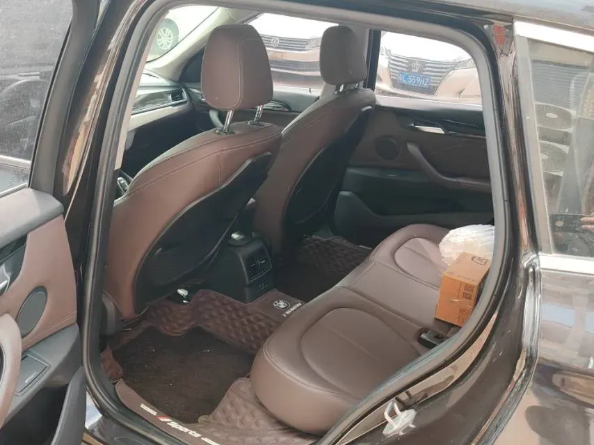 2020 BMW X1 2.0T 192HP L4 7DCT,autocango,china used car exporter,china ev exporter,chinese used car exporter,chinese used ev exporter