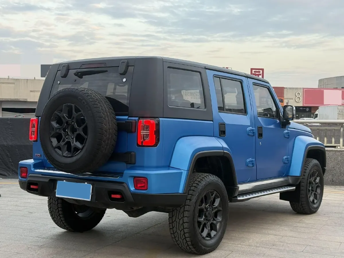 2021 Beijing BJ40 2.0T 163HP L4 8AT,autocango,china used car exporter,china ev exporter,chinese used car exporter,chinese used ev exporter