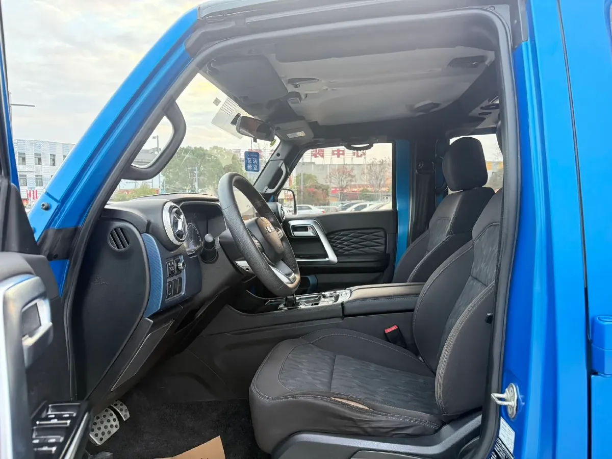 2021 Beijing BJ40 2.0T 163HP L4 8AT,autocango,china used car exporter,china ev exporter,chinese used car exporter,chinese used ev exporter