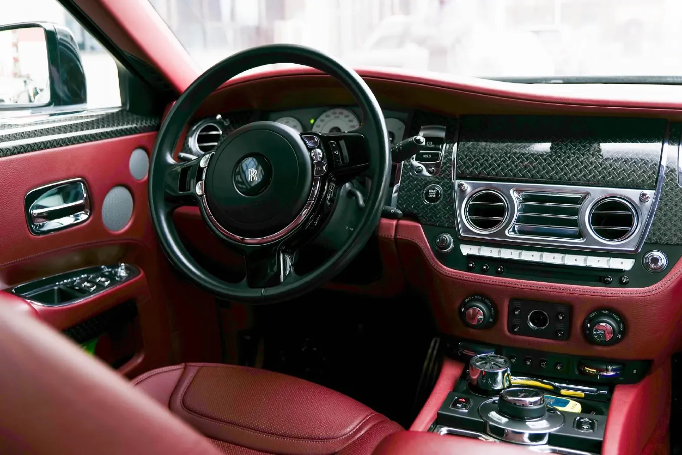 2018 Rolls-Royce Ghost 6.6T 571HP V12 8AT,autocango,china used car exporter,china ev exporter,chinese used car exporter,chinese used ev exporter