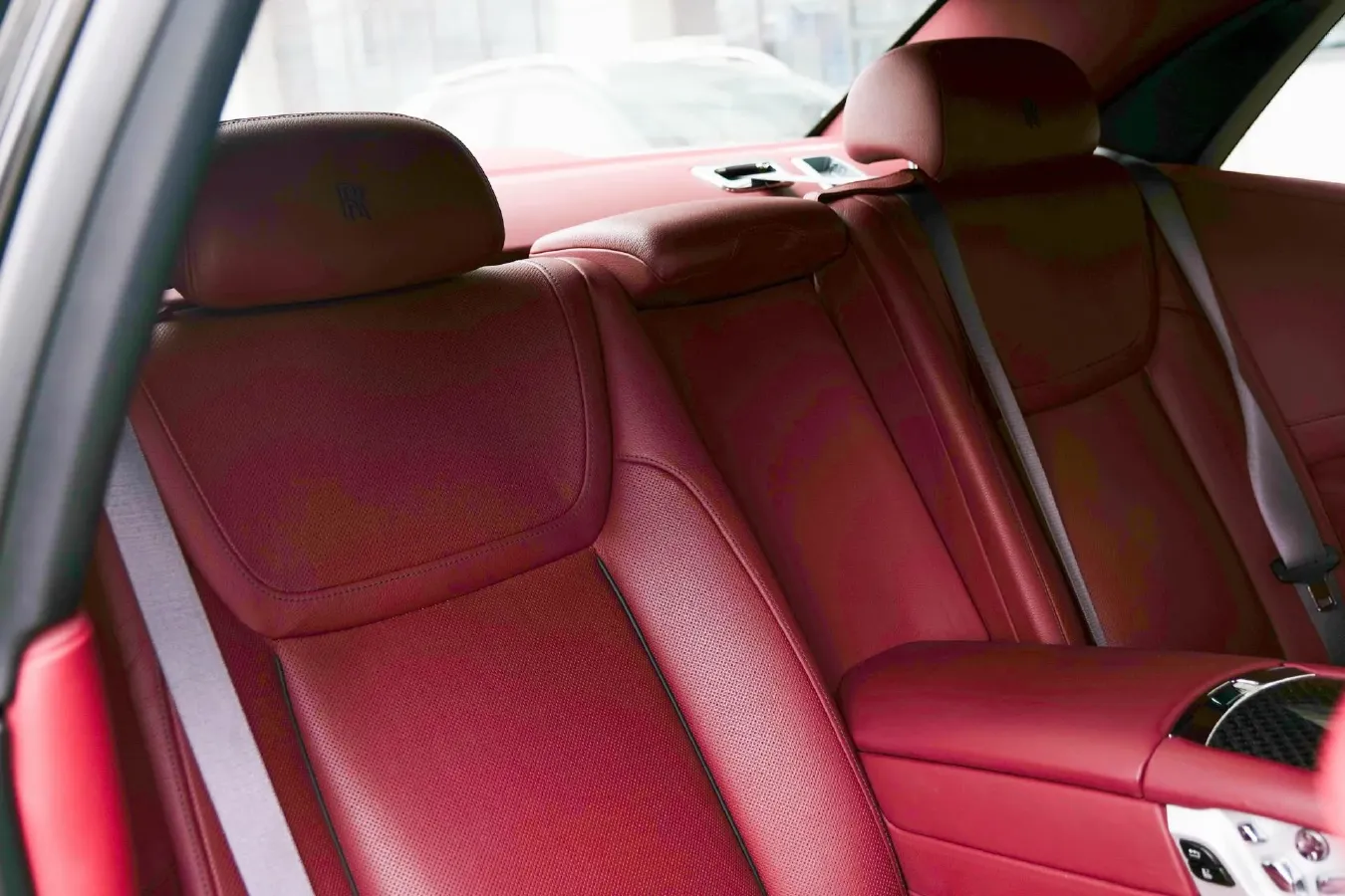 2018 Rolls-Royce Ghost 6.6T 571HP V12 8AT,autocango,china used car exporter,china ev exporter,chinese used car exporter,chinese used ev exporter