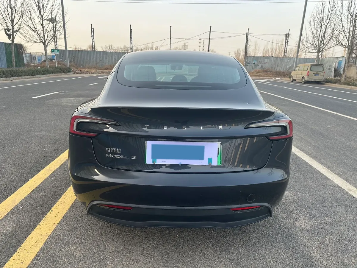 2025 Tesla Model 3 BEV 62.5KWH,autocango,china used car exporter,china ev exporter,chinese used car exporter,chinese used ev exporter