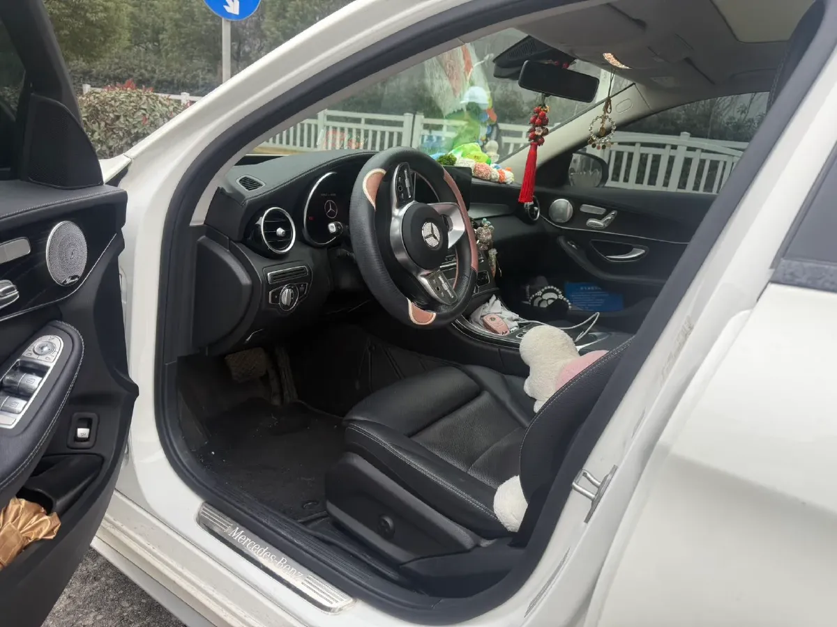 2021 Mercedes-Benz C Class 1.5T 184HP L4 9AT,autocango,china used car exporter,china ev exporter,chinese used car exporter,chinese used ev exporter