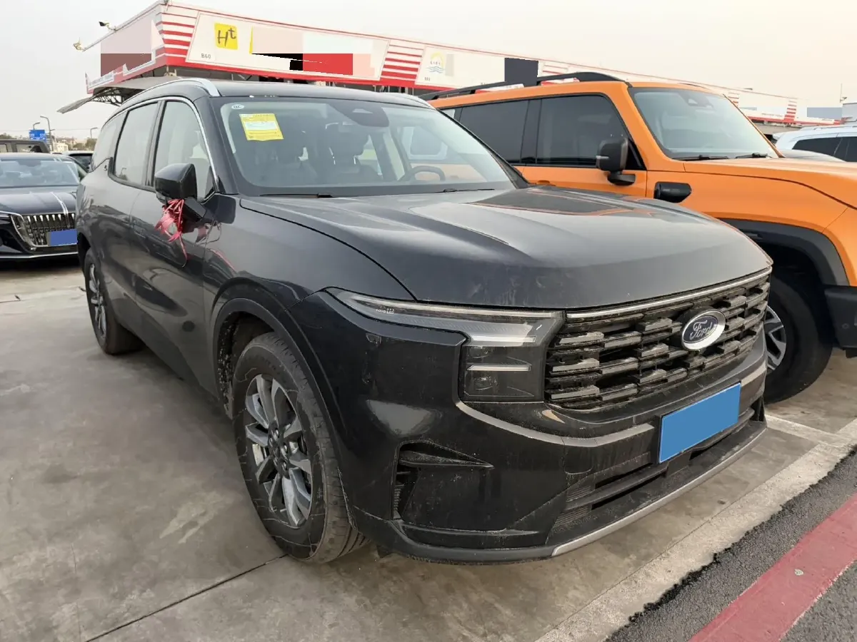 2025 Ford Edge 2.0T 252HP L4 8AT,autocango,china used car exporter,china ev exporter,chinese used car exporter,chinese used ev exporter