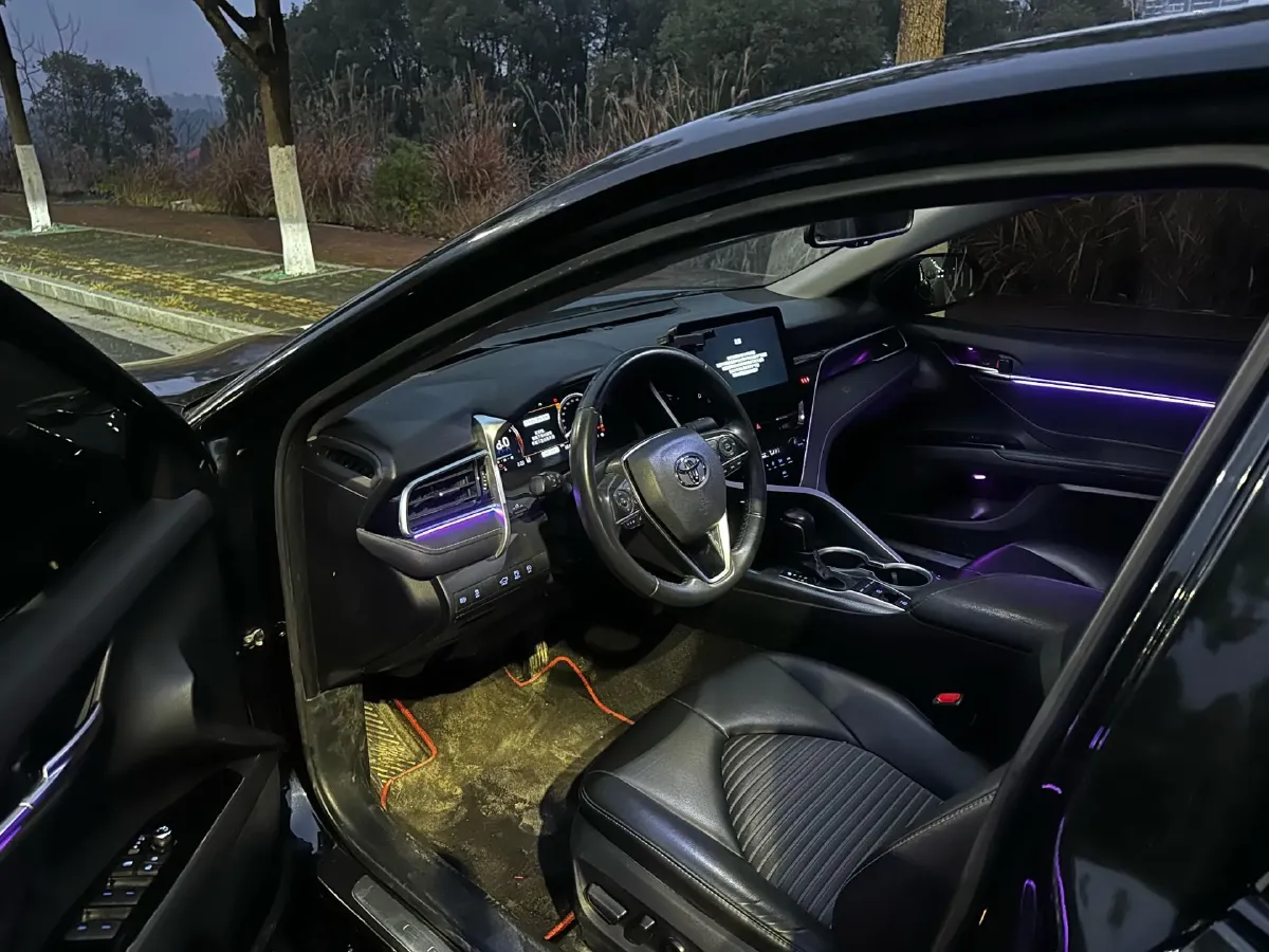 2023 Toyota Camry 2.5L 207HP L4 8AT,autocango,china used car exporter,china ev exporter,chinese used car exporter,chinese used ev exporter