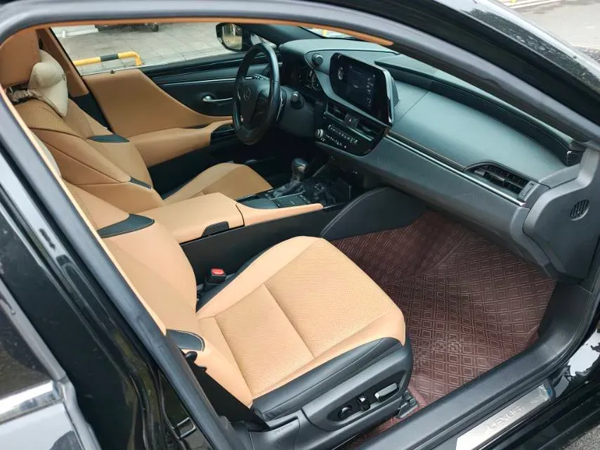 2021 Lexus ES 2.5L 207HP L4 8AT,autocango,china used car exporter,china ev exporter,chinese used car exporter,chinese used ev exporter