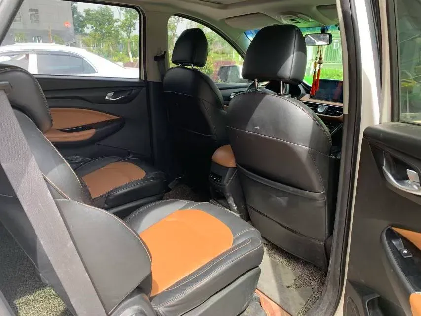 2018 WuLing HongGuang S3 1.5T 150HP L4 6MT,autocango,china used car exporter,china ev exporter,chinese used car exporter,chinese used ev exporter