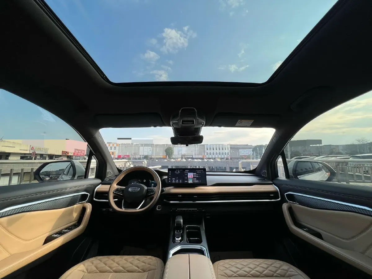 2023 Geely Okavango L 2.0T 218HP L4 7DCT,autocango,china used car exporter,china ev exporter,chinese used car exporter,chinese used ev exporter