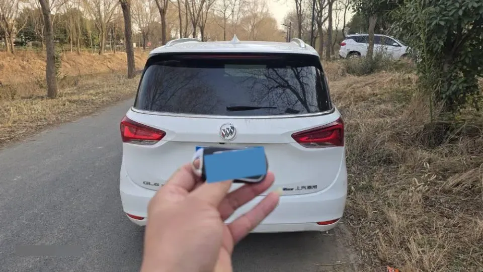 2021 Buick GL6 1.3T 163HP L3 6AT,autocango,china used car exporter,china ev exporter,chinese used car exporter,chinese used ev exporter