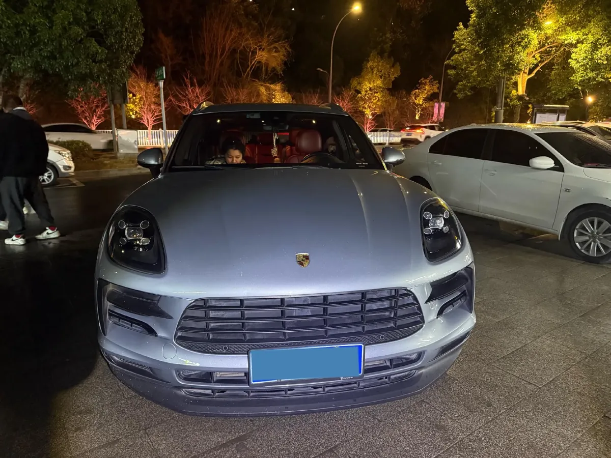 2020 Porsche Macan 2.0T 252HP L4 7DCT,autocango,china used car exporter,china ev exporter,chinese used car exporter,chinese used ev exporter