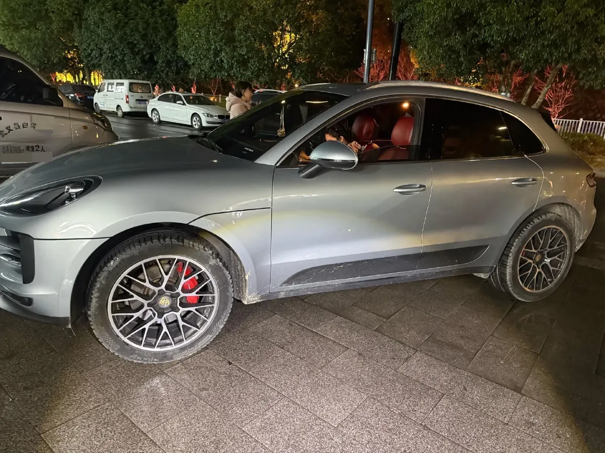 2020 Porsche Macan 2.0T 252HP L4 7DCT,autocango,china used car exporter,china ev exporter,chinese used car exporter,chinese used ev exporter