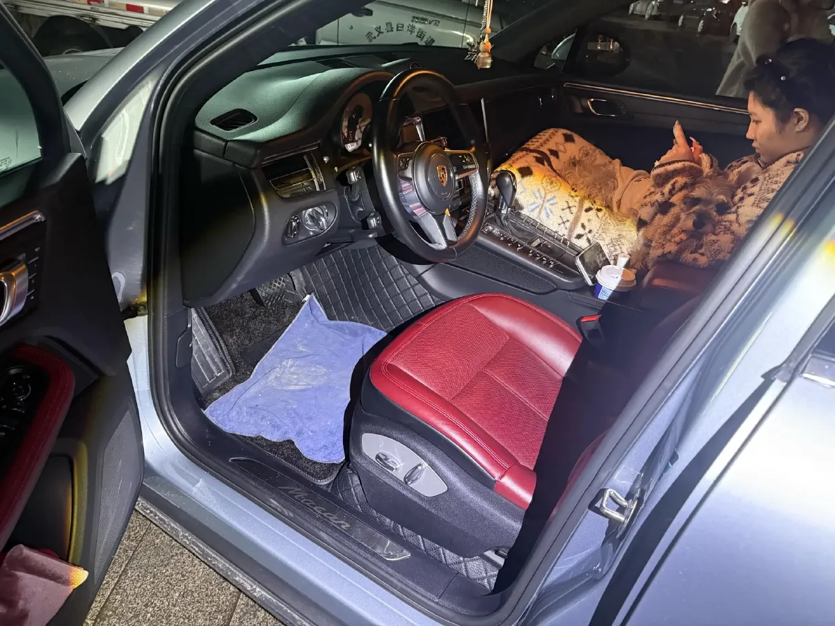 2020 Porsche Macan 2.0T 252HP L4 7DCT,autocango,china used car exporter,china ev exporter,chinese used car exporter,chinese used ev exporter