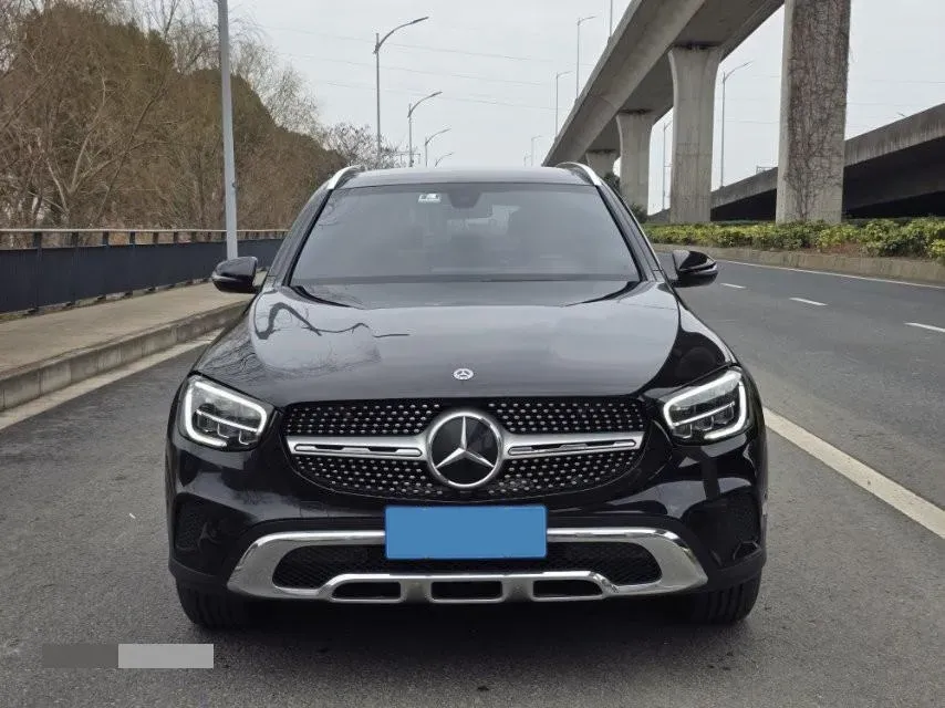 2021 Mercedes-Benz GLC Class 2.0T 197HP L4 9AT,autocango,china used car exporter,china ev exporter,chinese used car exporter,chinese used ev exporter