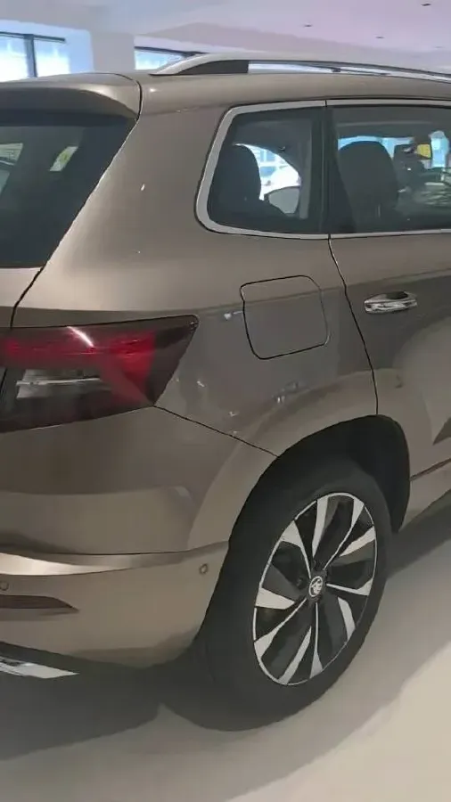 2024 Skoda Karoq 1.4T 150HP L4 7DCT,autocango,china used car exporter,china ev exporter,chinese used car exporter,chinese used ev exporter