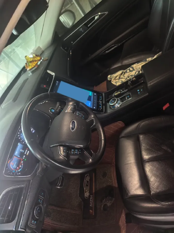 2019 Ford Taurus 2.0T 245HP L4 8AT,autocango,china used car exporter,china ev exporter,chinese used car exporter,chinese used ev exporter