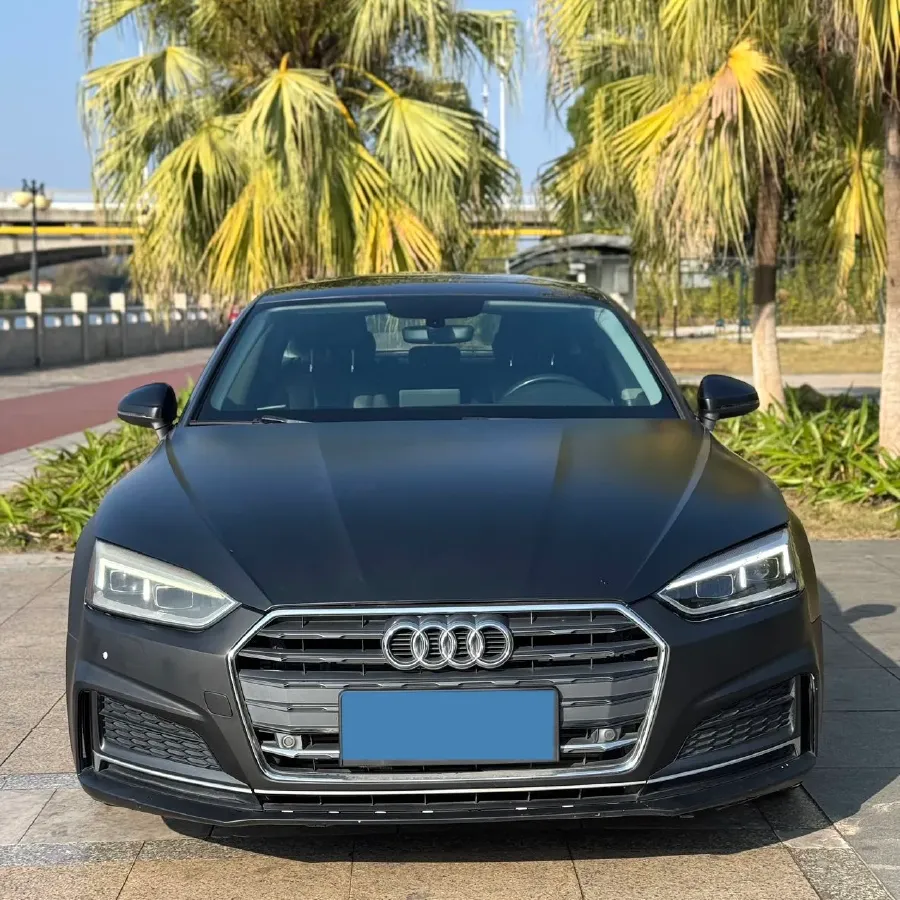 2019 Alfa Romeo Giulia 2.0T 280HP L4 8AT,autocango,china used car exporter,china ev exporter,chinese used car exporter,chinese used ev exporter