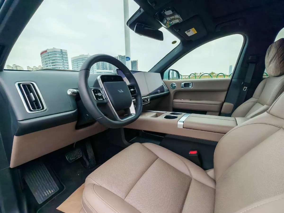 2025 Li L6 Range Extended 154HP L4 REEV,autocango,china used car exporter,china ev exporter,chinese used car exporter,chinese used ev exporter