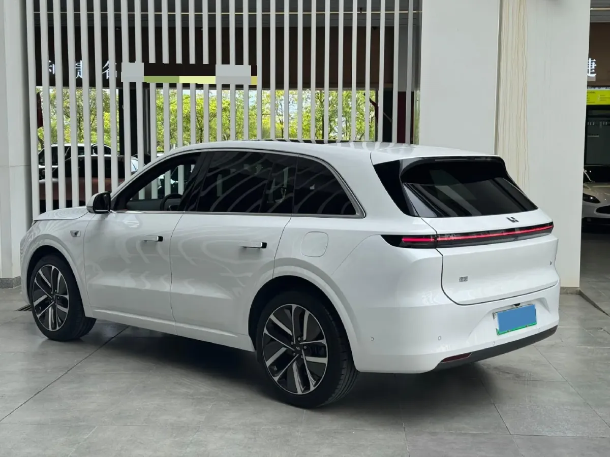 2025 Li L6 Range Extended 154HP L4 REEV,autocango,china used car exporter,china ev exporter,chinese used car exporter,chinese used ev exporter