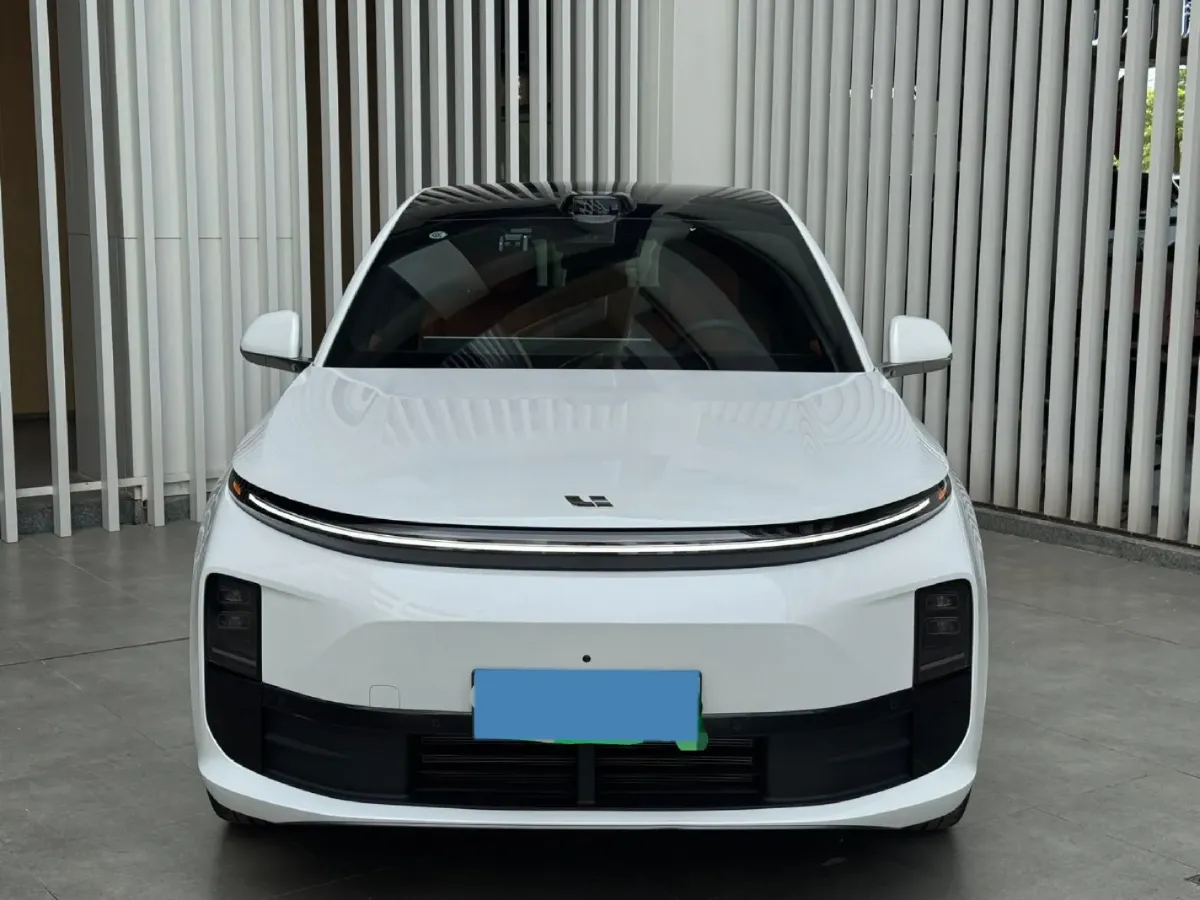 2025 Li L6 Range Extended 154HP L4 REEV,autocango,china used car exporter,china ev exporter,chinese used car exporter,chinese used ev exporter