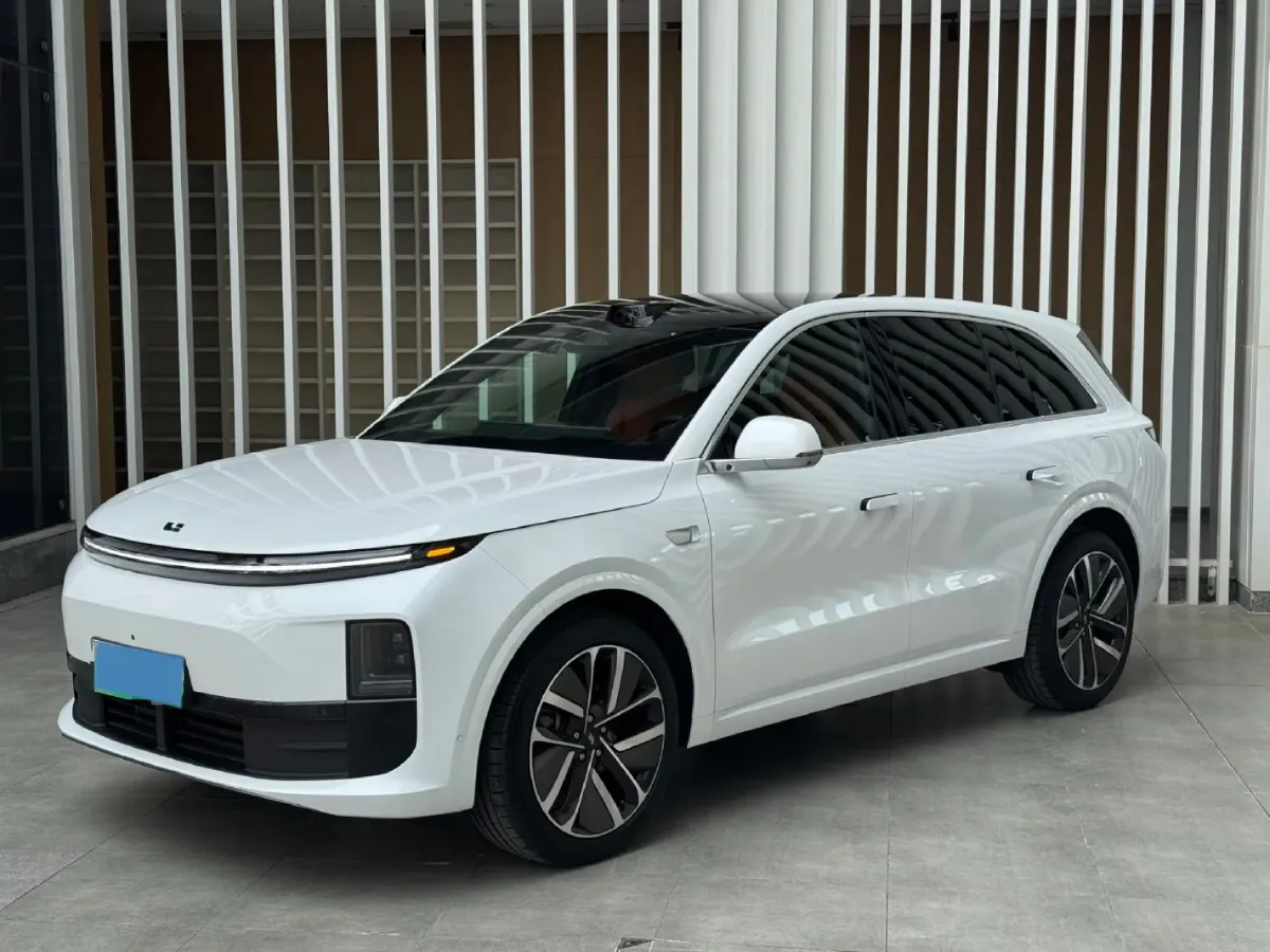 2025 Li L6 Range Extended 154HP L4 REEV,autocango,china used car exporter,china ev exporter,chinese used car exporter,chinese used ev exporter