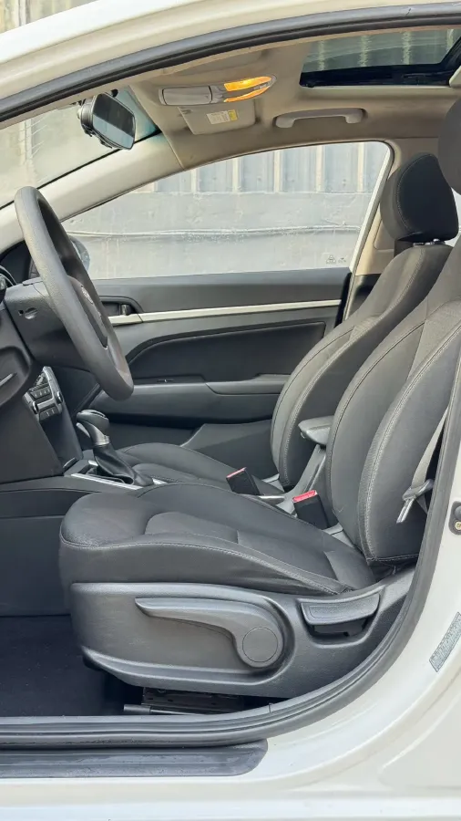 2016 Hyundai Elantra 1.6L 130HP L4 6AT,autocango,china used car exporter,china ev exporter,chinese used car exporter,chinese used ev exporter