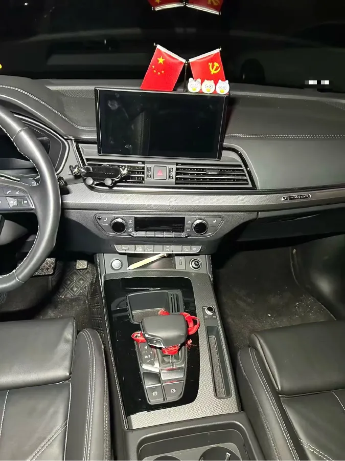 2023 Audi Q5L 2.0T 190HP L4 7DCT,autocango,china used car exporter,china ev exporter,chinese used car exporter,chinese used ev exporter