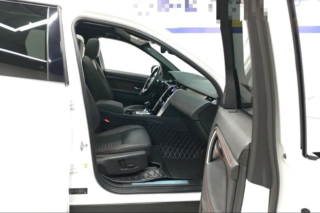 2020 Land Rover Discovery Sport 2.0T 249HP L4 9AT,autocango,china used car exporter,china ev exporter,chinese used car exporter,chinese used ev exporter