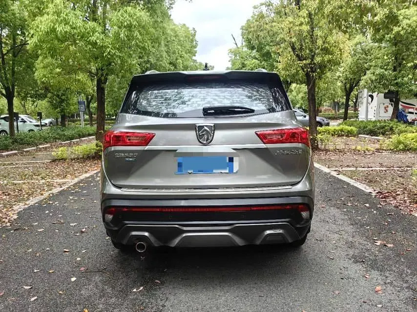 2019 BaoJun 530 1.5T 151HP L4 CVT,autocango,china used car exporter,china ev exporter,chinese used car exporter,chinese used ev exporter