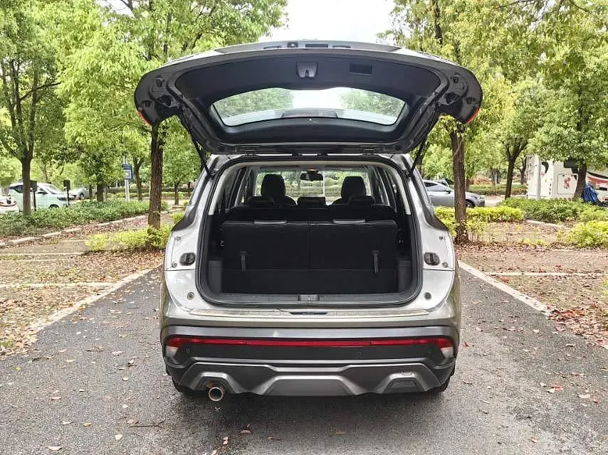 2019 BaoJun 530 1.5T 151HP L4 CVT,autocango,china used car exporter,china ev exporter,chinese used car exporter,chinese used ev exporter