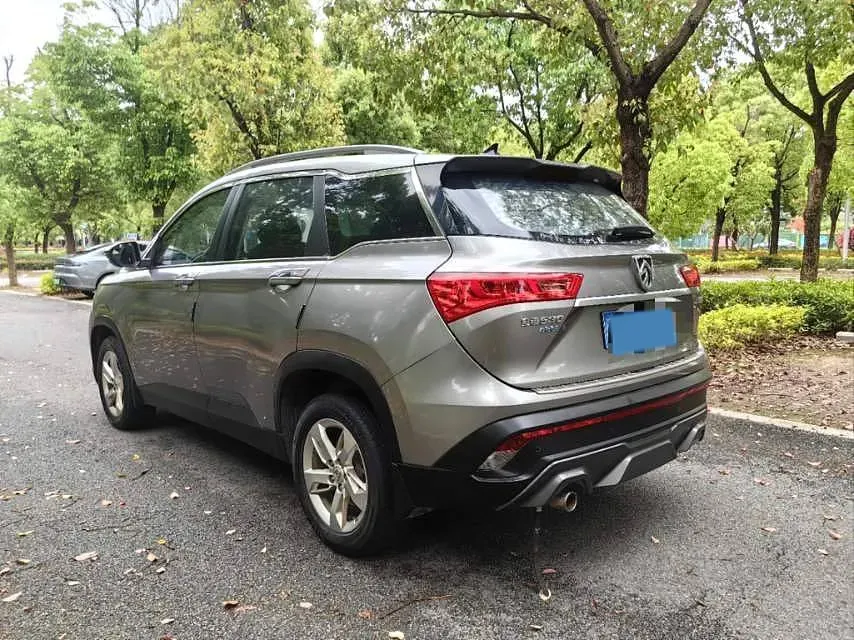 2019 BaoJun 530 1.5T 151HP L4 CVT,autocango,china used car exporter,china ev exporter,chinese used car exporter,chinese used ev exporter