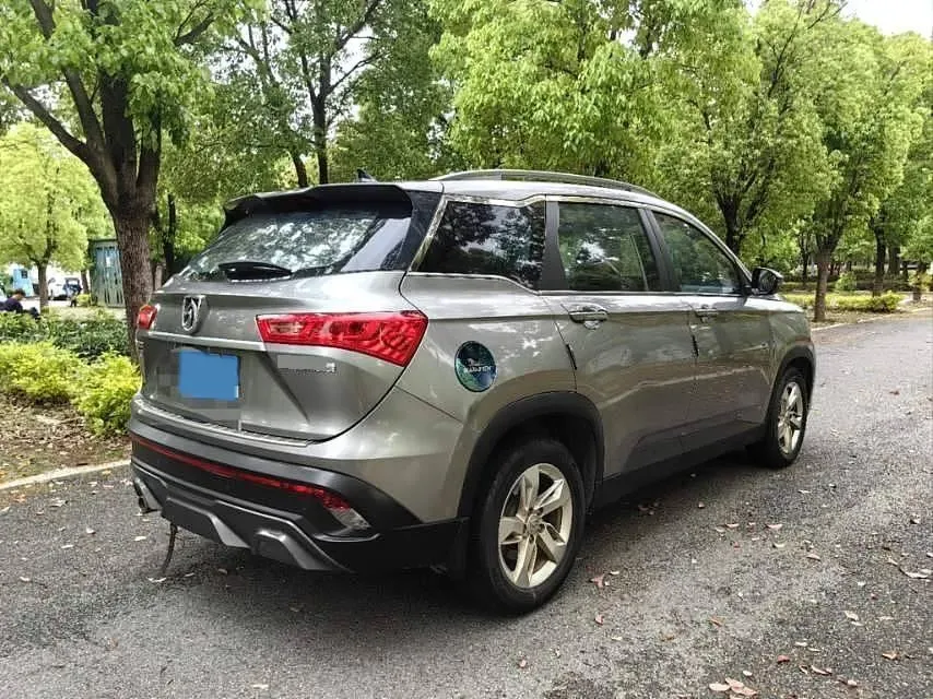 2019 BaoJun 530 1.5T 151HP L4 CVT,autocango,china used car exporter,china ev exporter,chinese used car exporter,chinese used ev exporter