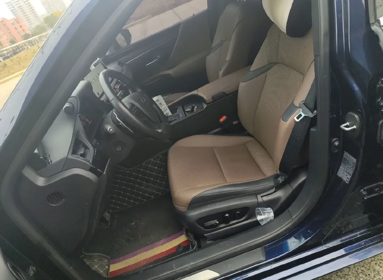 2023 Lexus ES 2.0L 173HP L4 CVT,autocango,china used car exporter,china ev exporter,chinese used car exporter,chinese used ev exporter