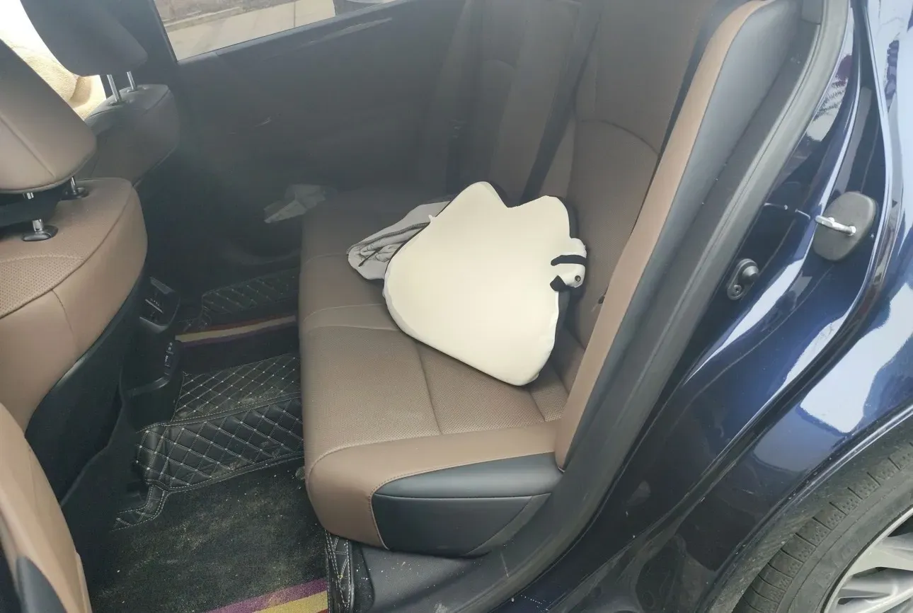 2023 Lexus ES 2.0L 173HP L4 CVT,autocango,china used car exporter,china ev exporter,chinese used car exporter,chinese used ev exporter