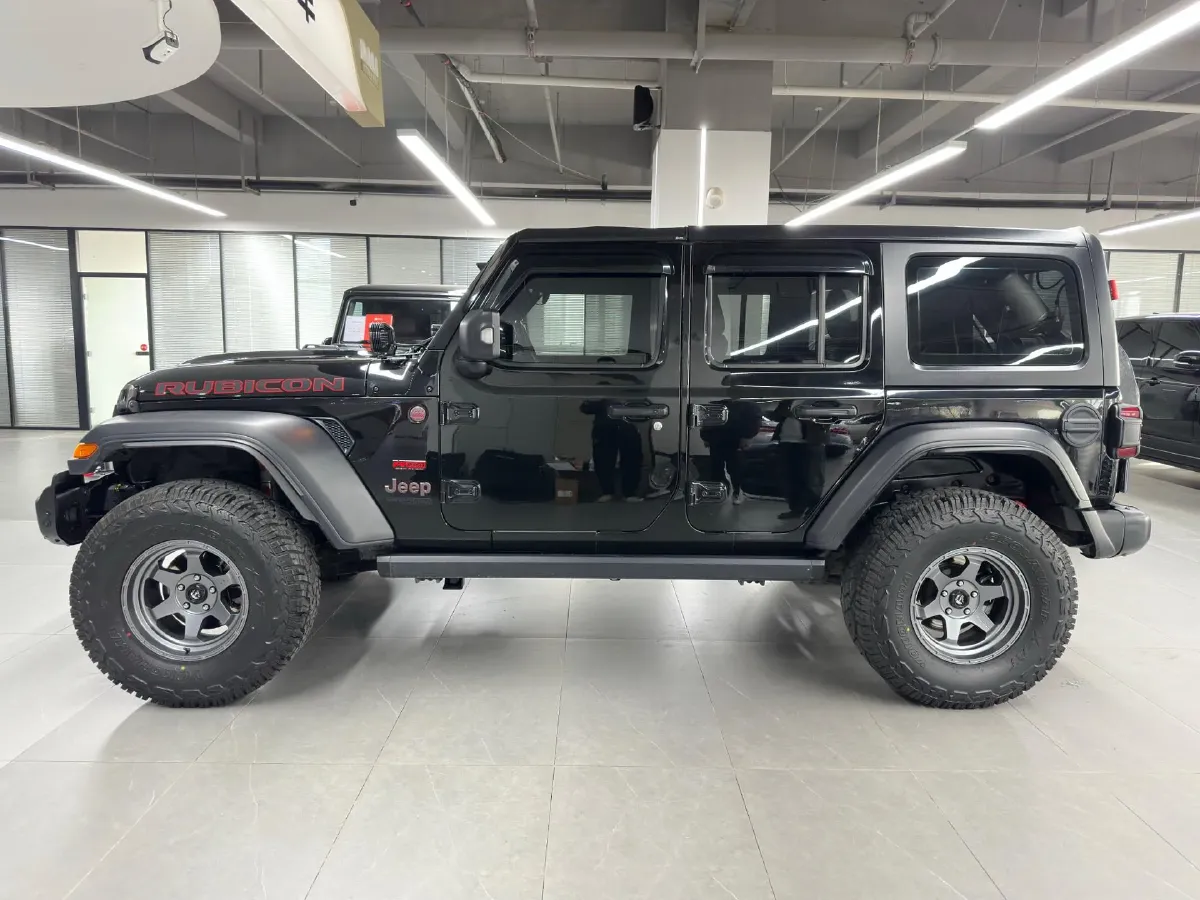 2021 Jeep Wrangler 2.0T 266HP L4 8AT,autocango,china used car exporter,china ev exporter,chinese used car exporter,chinese used ev exporter