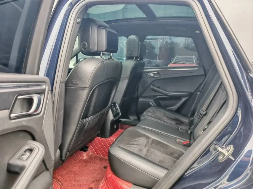 2018 Porsche Macan 2.0T 252HP L4 7DCT,autocango,china used car exporter,china ev exporter,chinese used car exporter,chinese used ev exporter