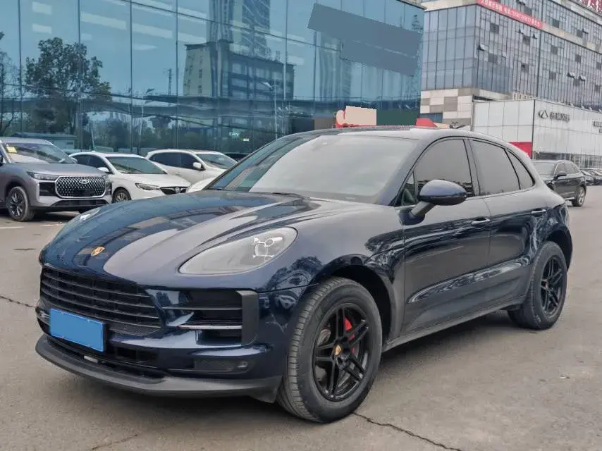 2018 Porsche Macan 2.0T 252HP L4 7DCT