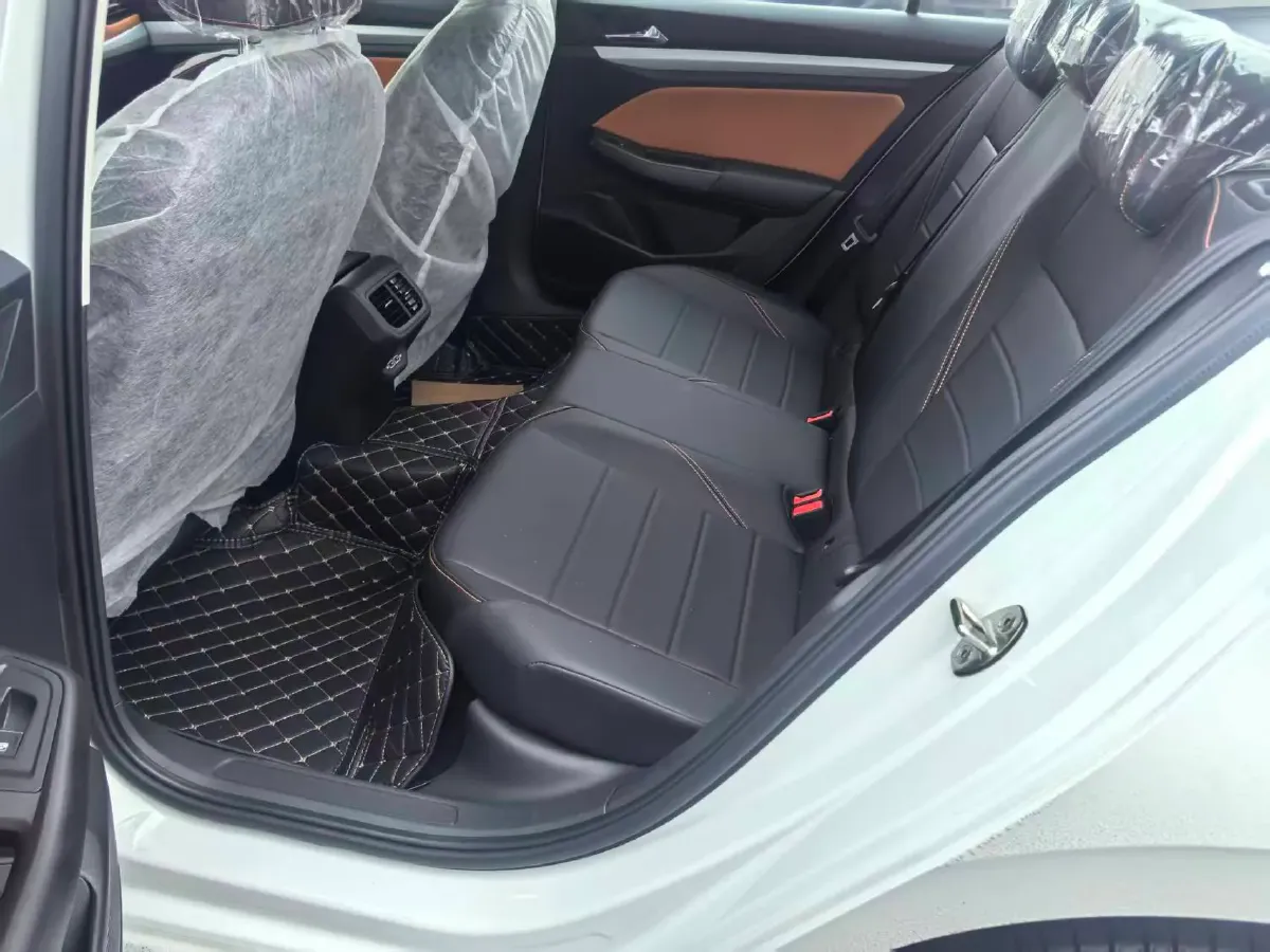 2025 Volkswagen Bora 1.2T 116HP L4 7DCT,autocango,china used car exporter,china ev exporter,chinese used car exporter,chinese used ev exporter