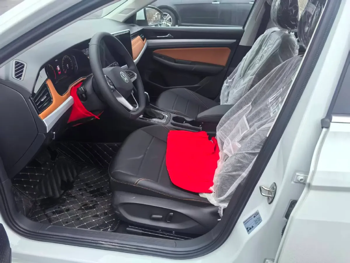 2025 Volkswagen Bora 1.2T 116HP L4 7DCT,autocango,china used car exporter,china ev exporter,chinese used car exporter,chinese used ev exporter